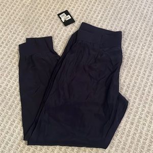 ATM Womens joggers size Small